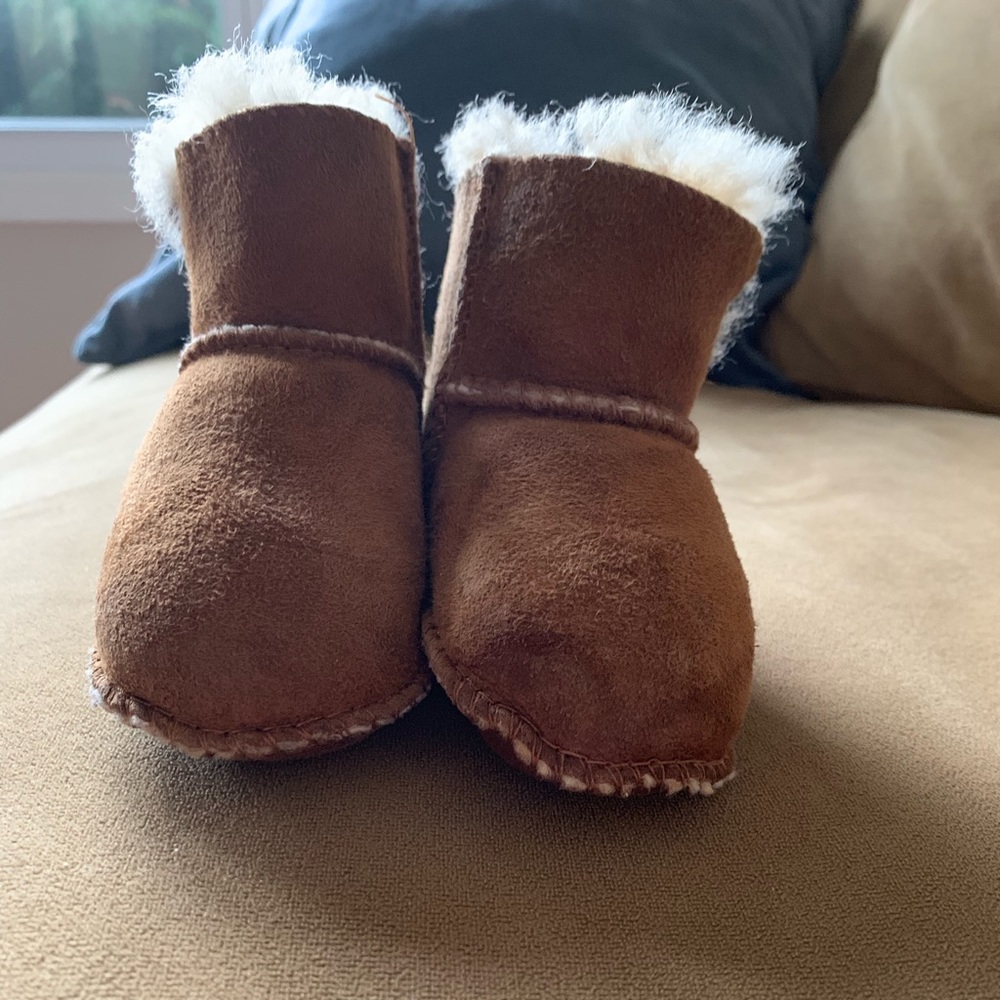 Infant uggs